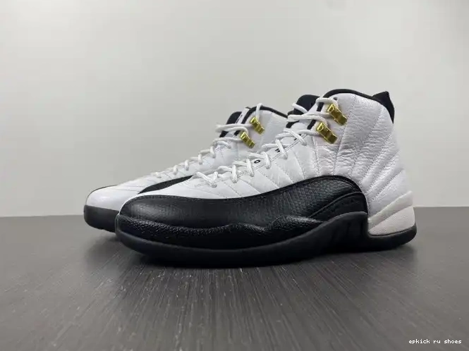 Taxi (2013) Retro 12 Jordan 130690-125 0506